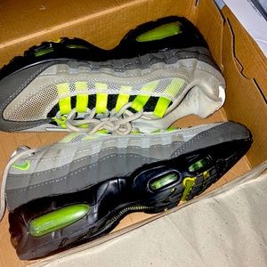 air maxes for salle🔥🔥🔥